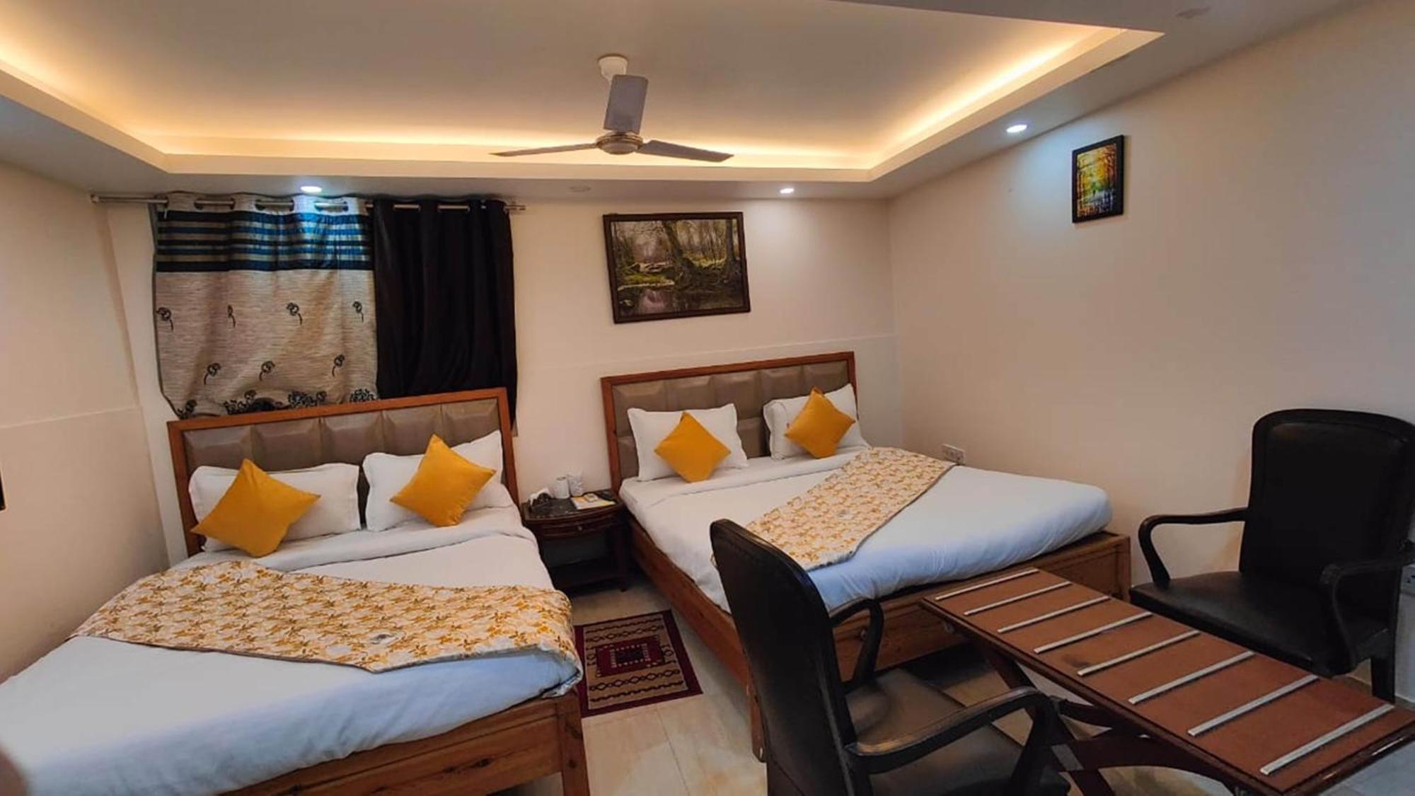 Airport Hotel Mahal New Delhi Exterior foto
