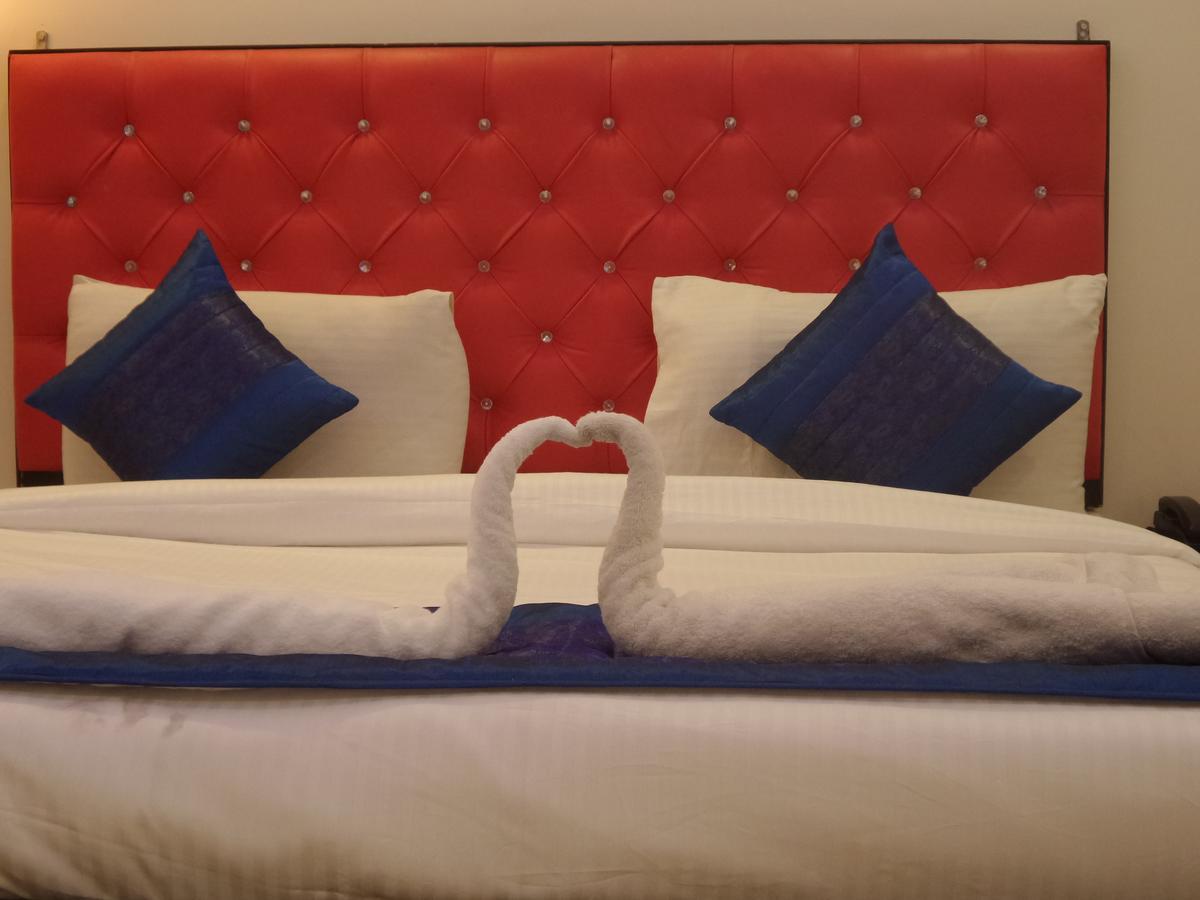 Airport Hotel Mahal New Delhi Exterior foto